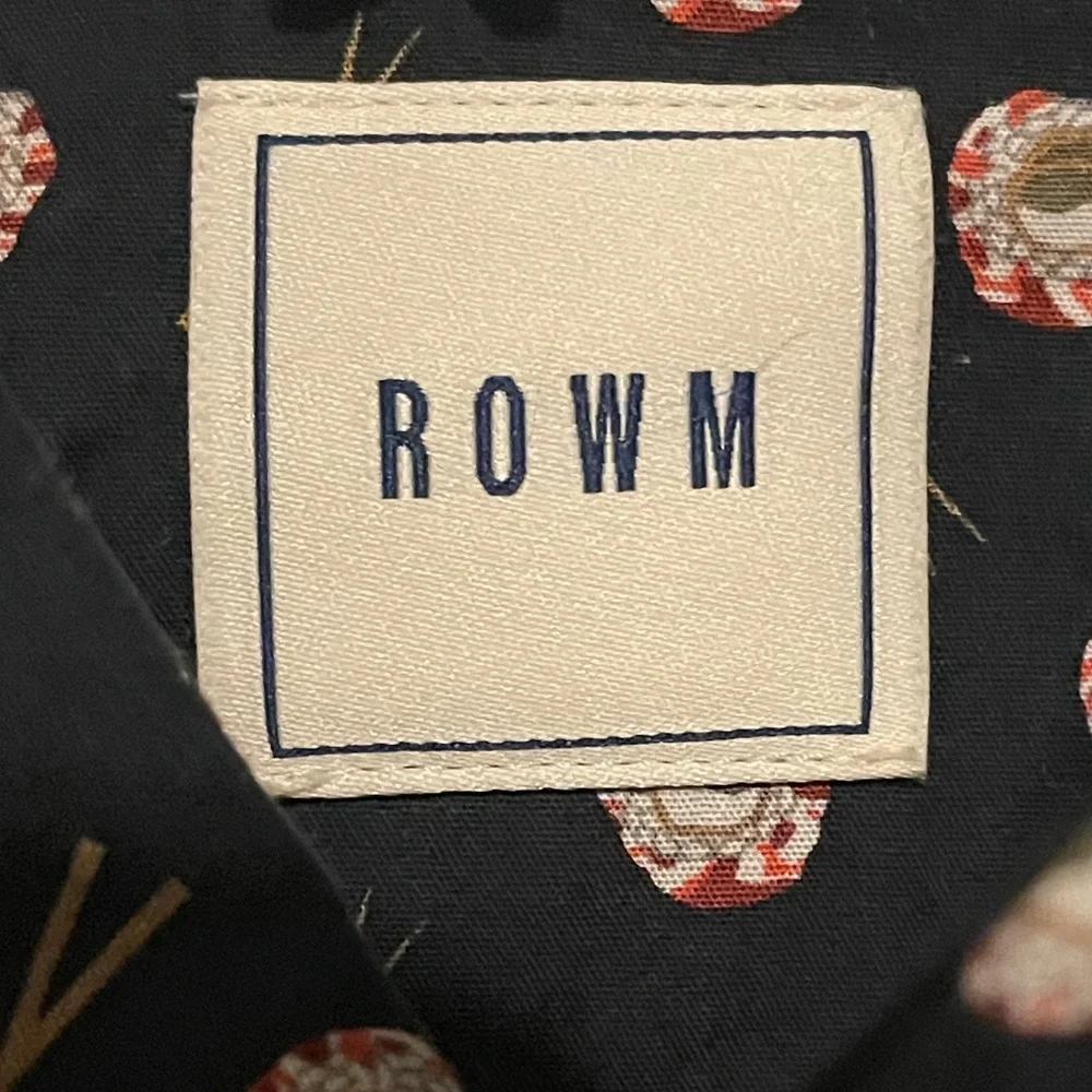 Rowm Men's sushi themed Short Sleeve Shirt size medium red white asian